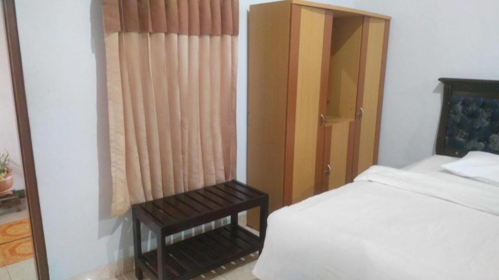 Avicenna Hotel Palangkaraya Bagian luar foto