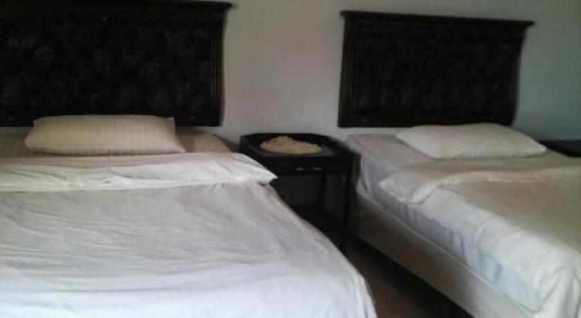 Avicenna Hotel Palangkaraya Bagian luar foto