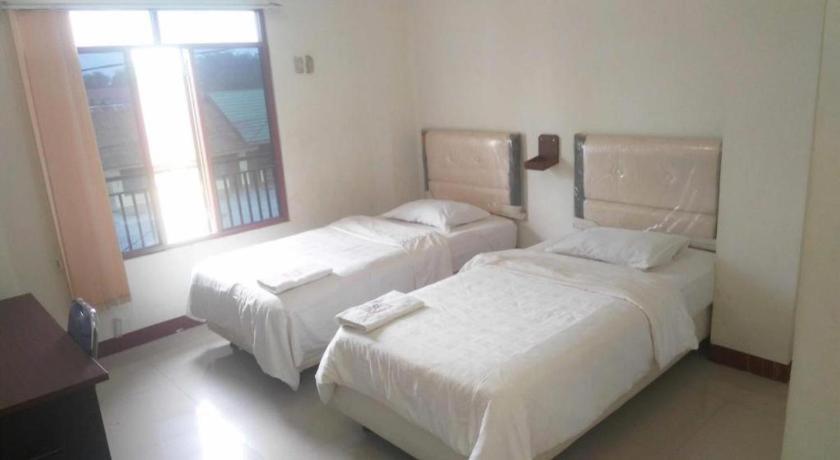 Avicenna Hotel Palangkaraya Bagian luar foto