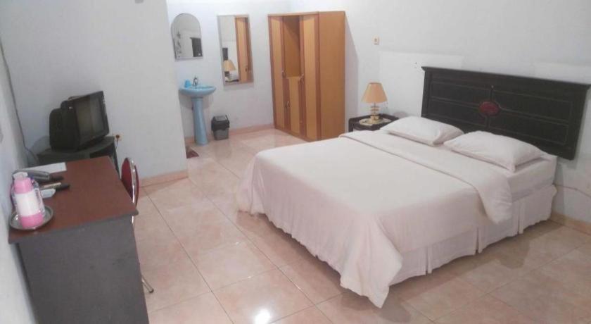 Avicenna Hotel Palangkaraya Bagian luar foto
