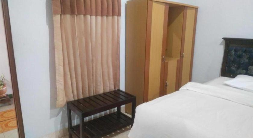 Avicenna Hotel Palangkaraya Bagian luar foto