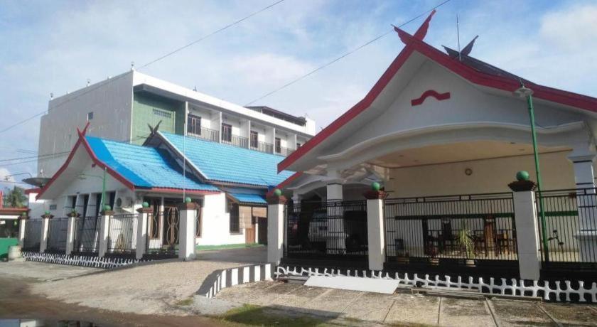 Avicenna Hotel Palangkaraya Bagian luar foto